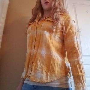 Universal Threads Yellow Button-Up Flannel